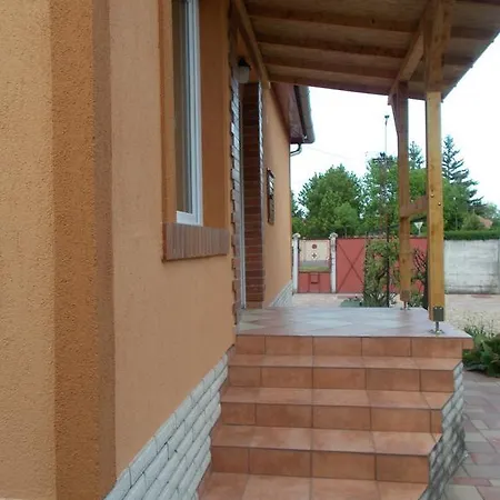 Marcsi Apartment